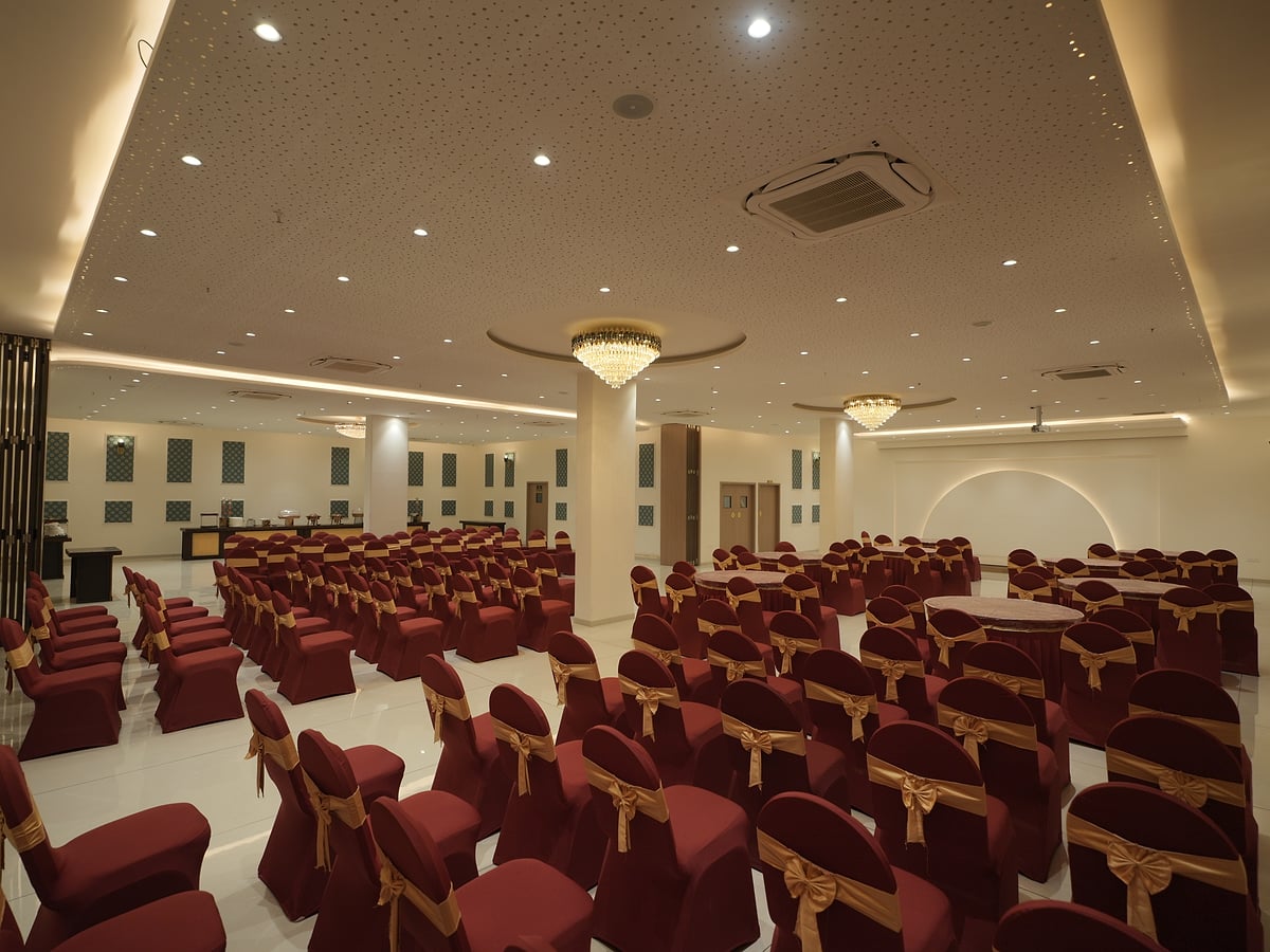 Bayleaf Banquet hall set up for an event