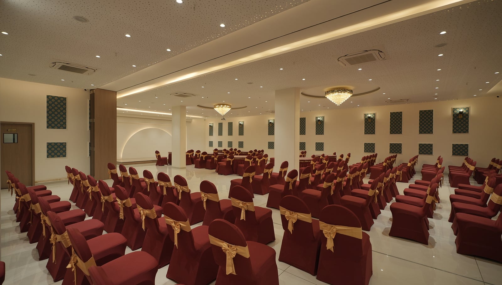 Corporate Events, Conferences & Seminars in Anand: Host Them at Bayleaf Banquet