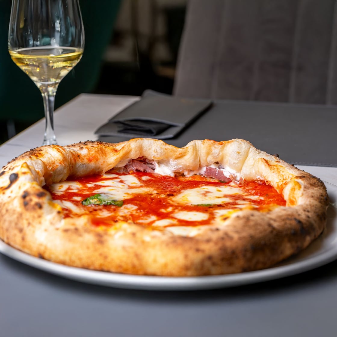 Classic Margherita Pizza