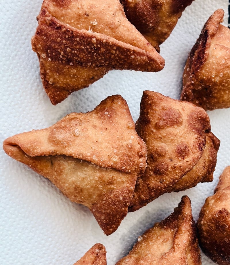 Mathura Ke Samosa Chole